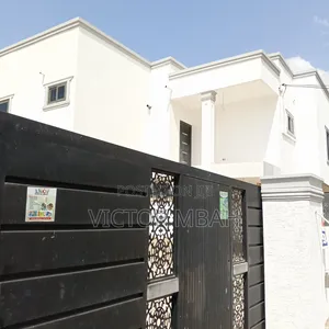 4bdrm Duplex in Community 25 Tema, Accra Metropolitan for sale