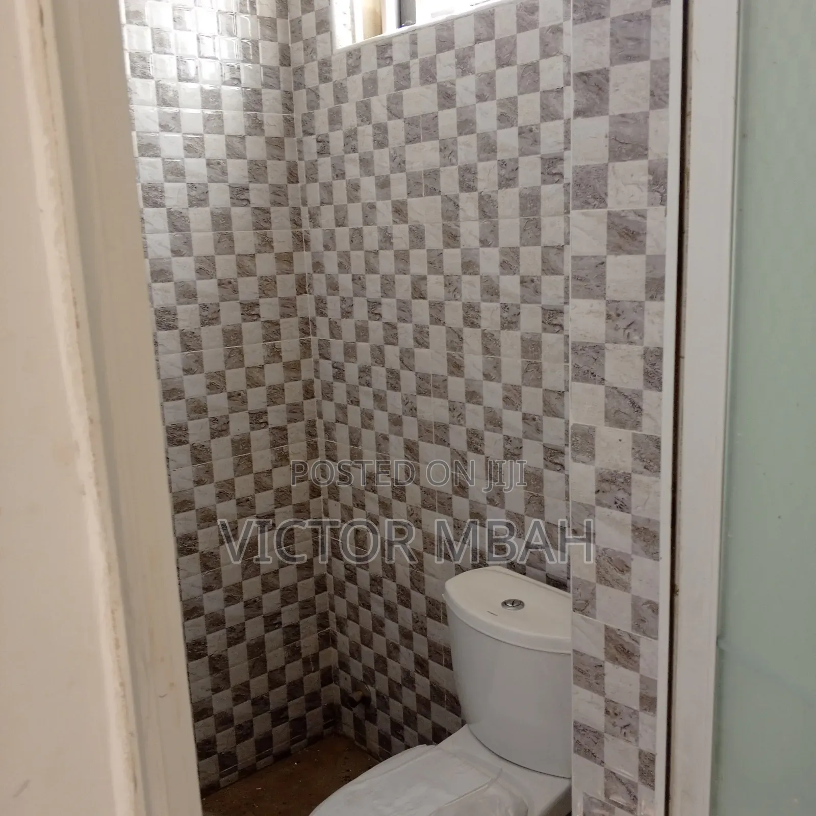 4bdrm Duplex in Community 25 Tema, Accra Metropolitan for sale