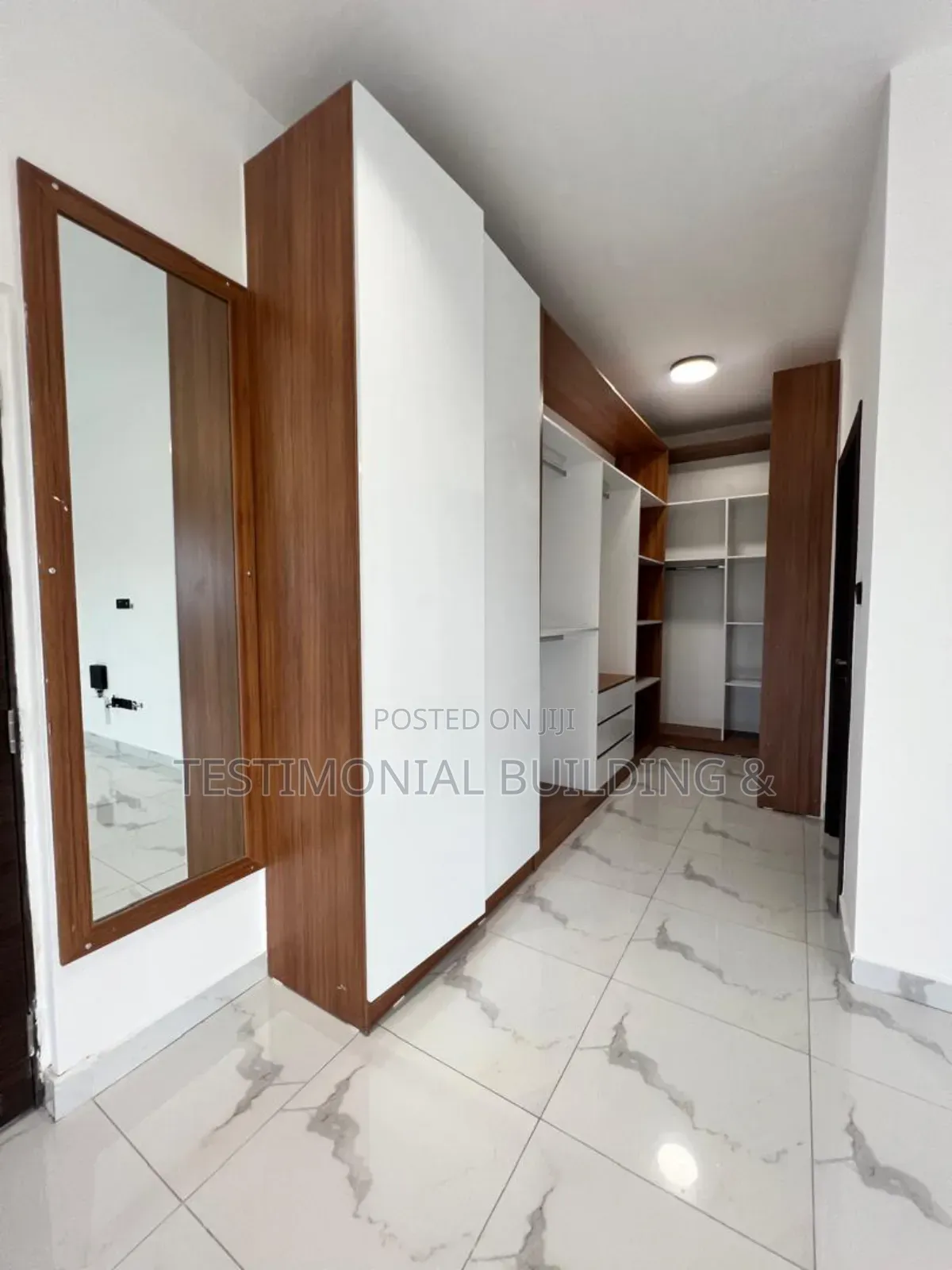 4bdrm House in Testimonial Building, Adenta for sale