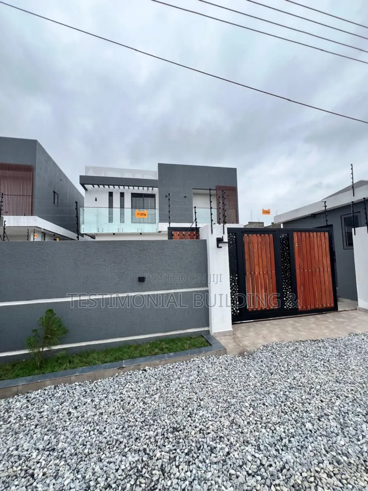 4bdrm House in Testimonial Building, Adenta for sale