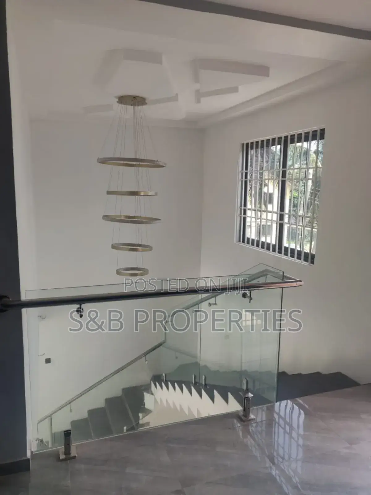 5bdrm House in Ashomang Estate for sale