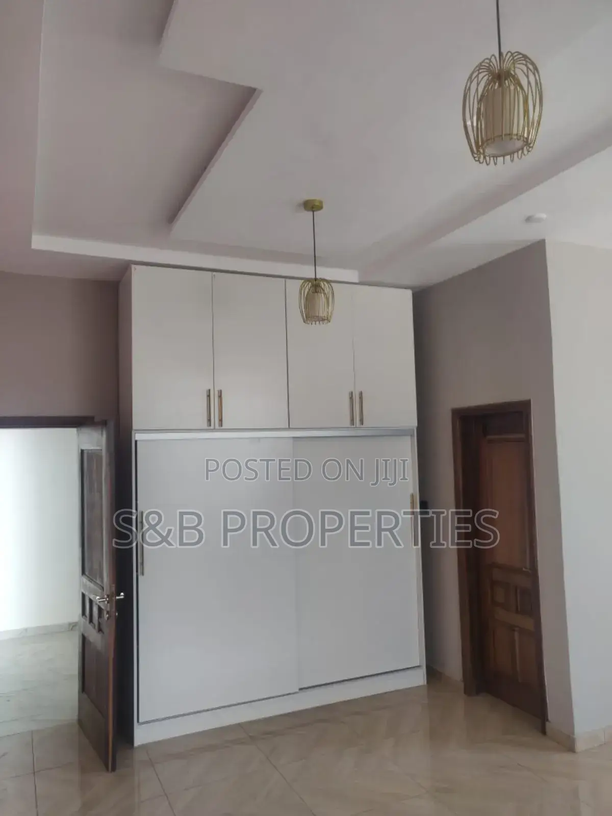 5bdrm House in Ashomang Estate for sale