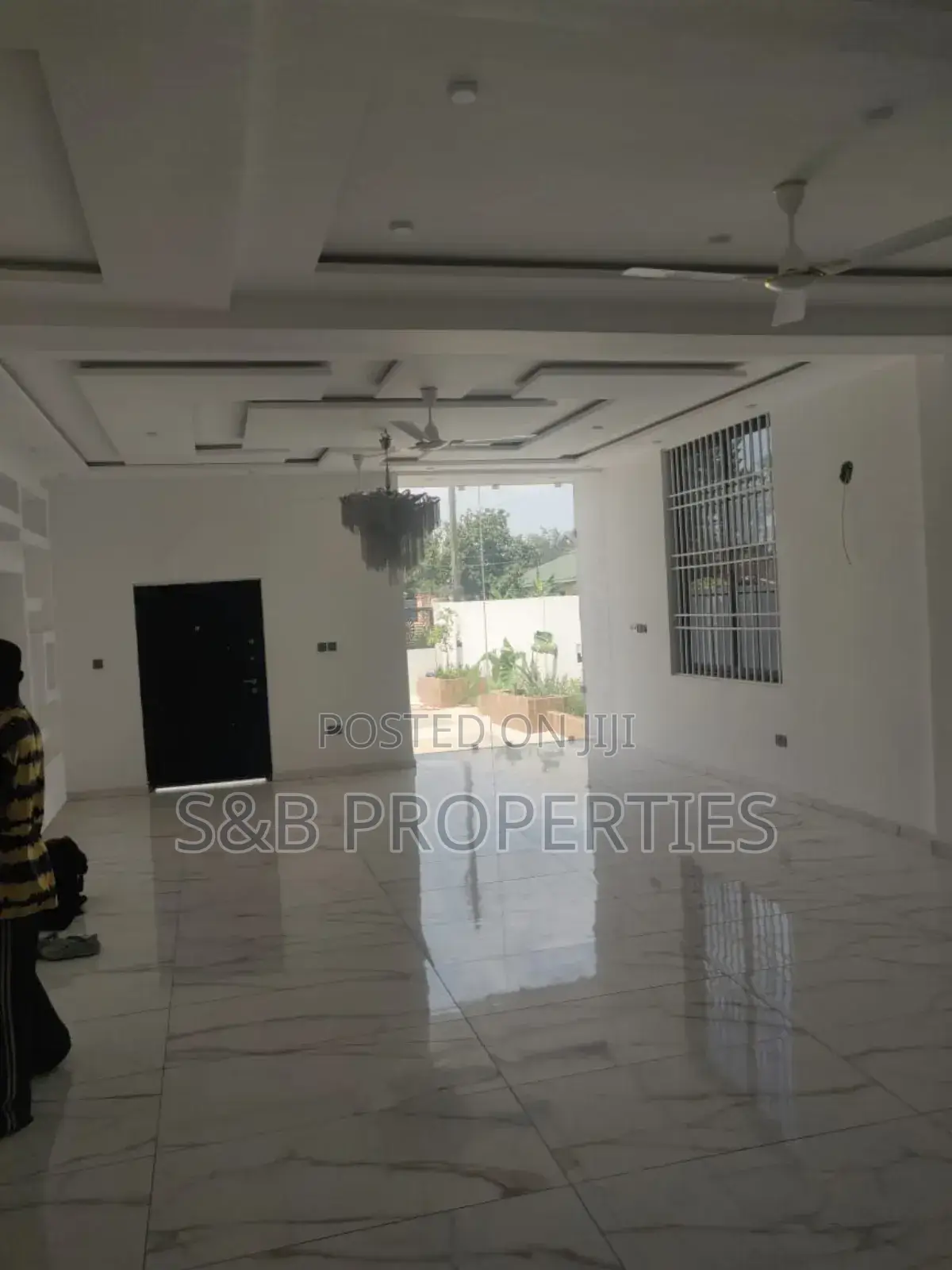 5bdrm House in Ashomang Estate for sale