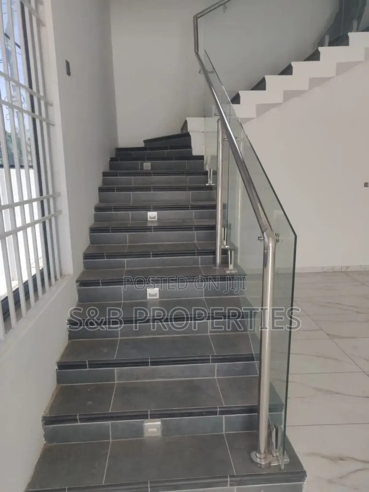 5bdrm House in Ashomang Estate for sale