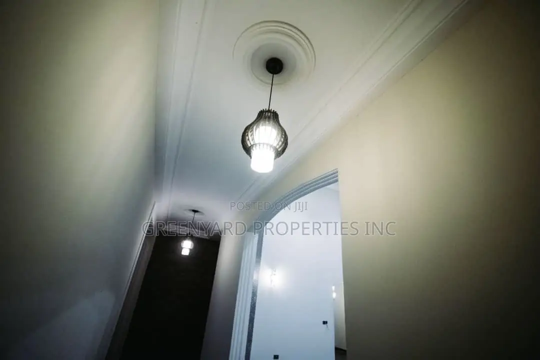 5bdrm House in Ayi Mensah, Oyarifa for sale