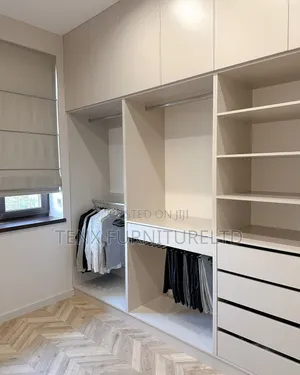Custom (Wardrobe)