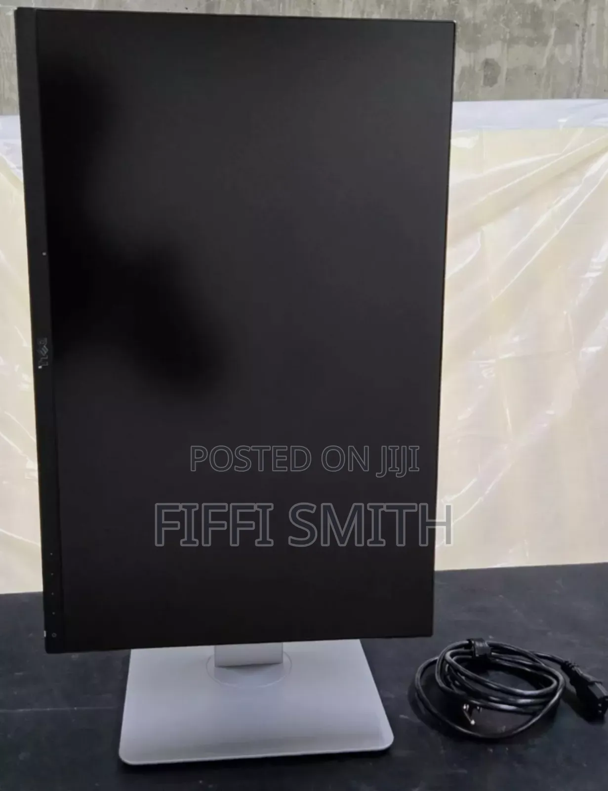 Dell Ultrasharp Edgeless Monitor 24"Inches