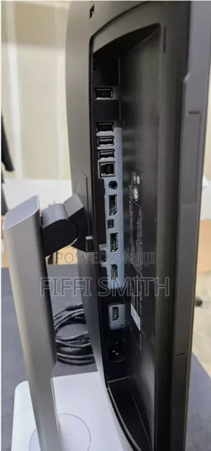 Dell Ultrasharp Edgeless Monitor 24"Inches