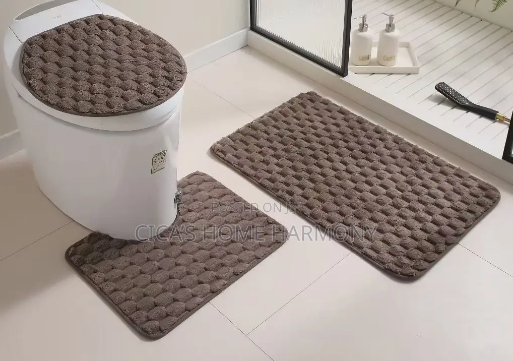 Cozy Bathroom Mat Set