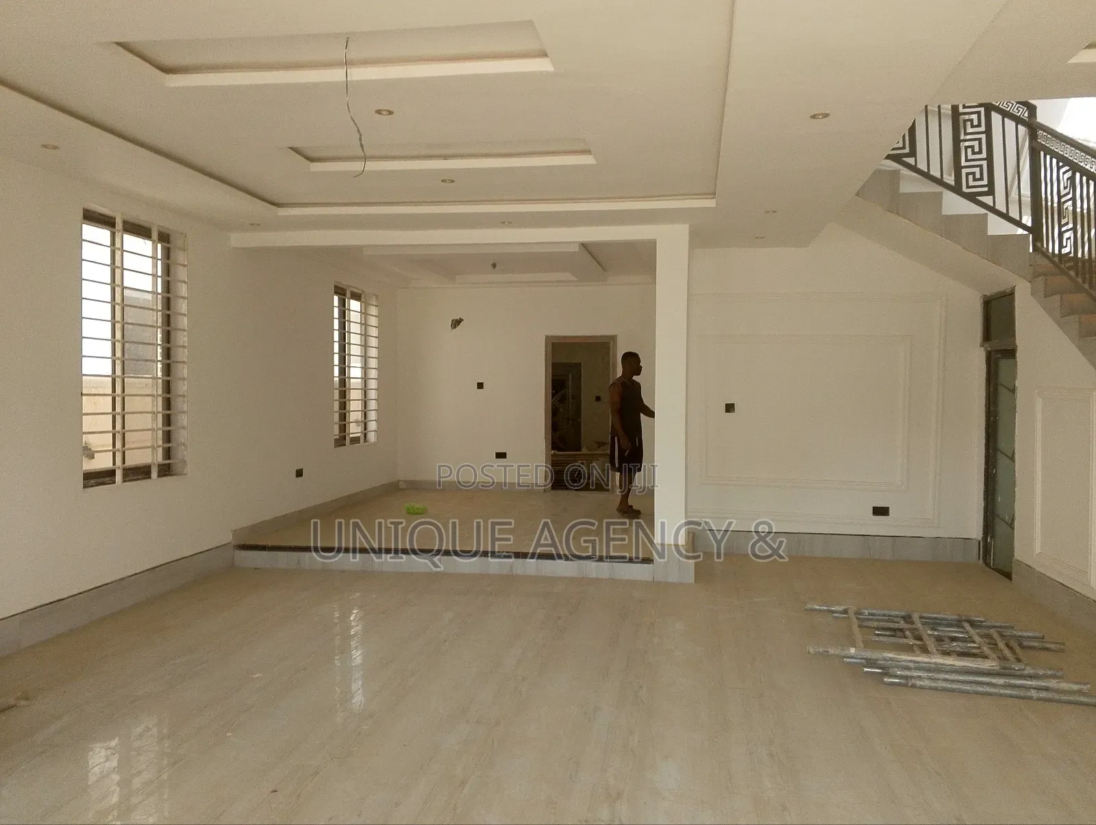 4bdrm Duplex in East Legon for sale