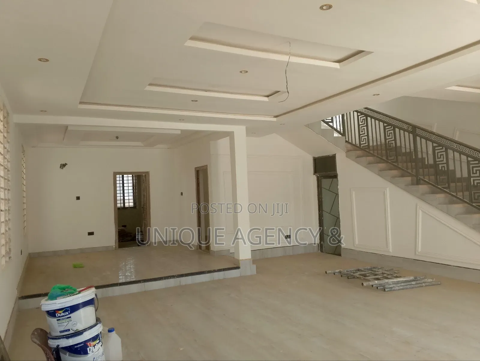 4bdrm Duplex in East Legon for sale