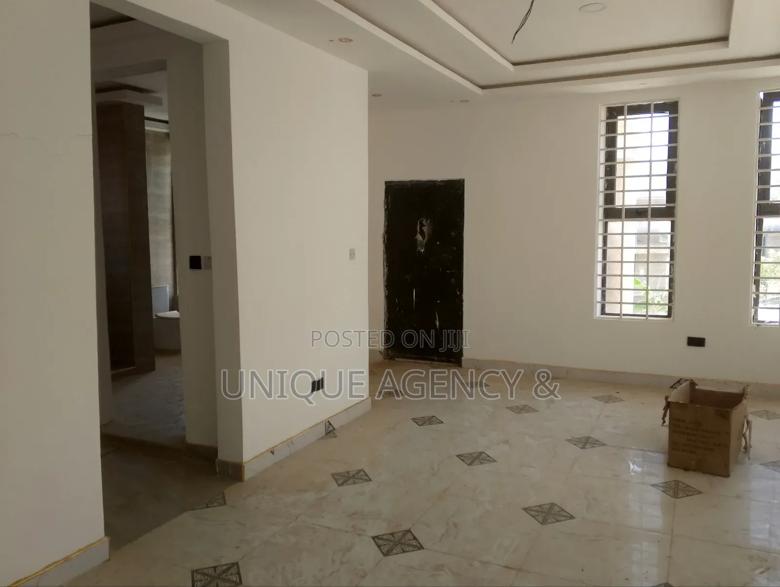 4bdrm Duplex in East Legon for sale