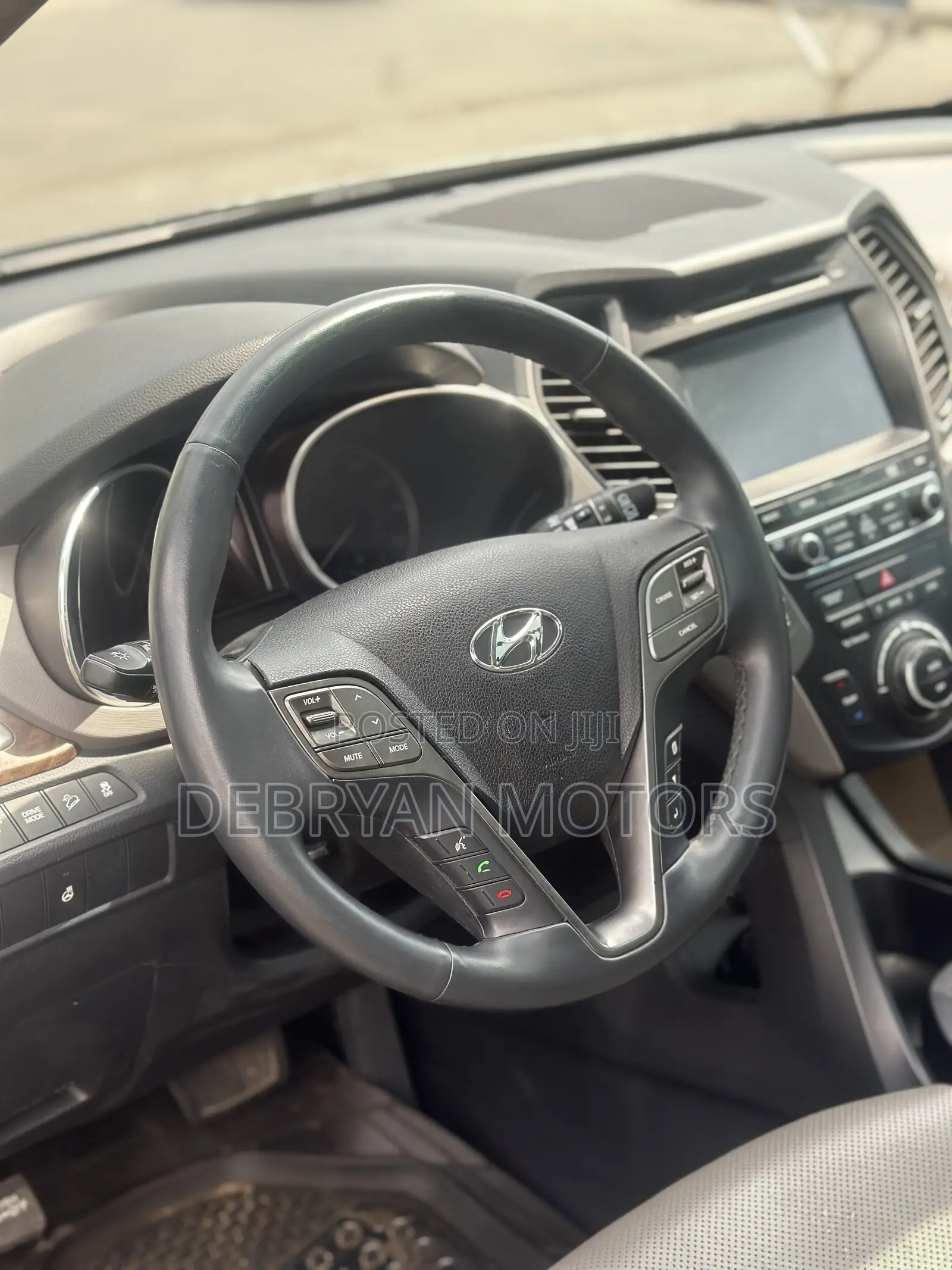 Hyundai Santa Fe Limited Ultimate FWD 2018 Black