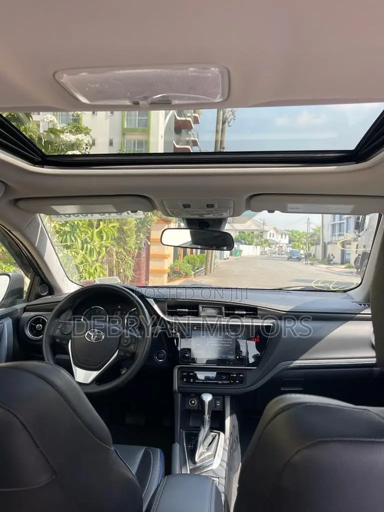 Toyota Corolla XSE (1.8L 4cyl 2A) 2019 Black
