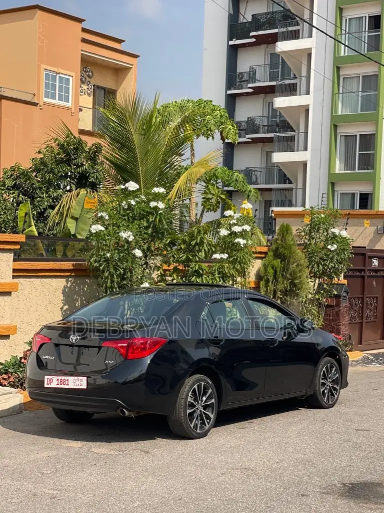 Toyota Corolla XSE (1.8L 4cyl 2A) 2019 Black