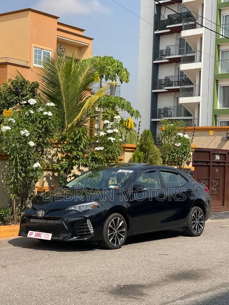 Toyota Corolla XSE (1.8L 4cyl 2A) 2019 Black