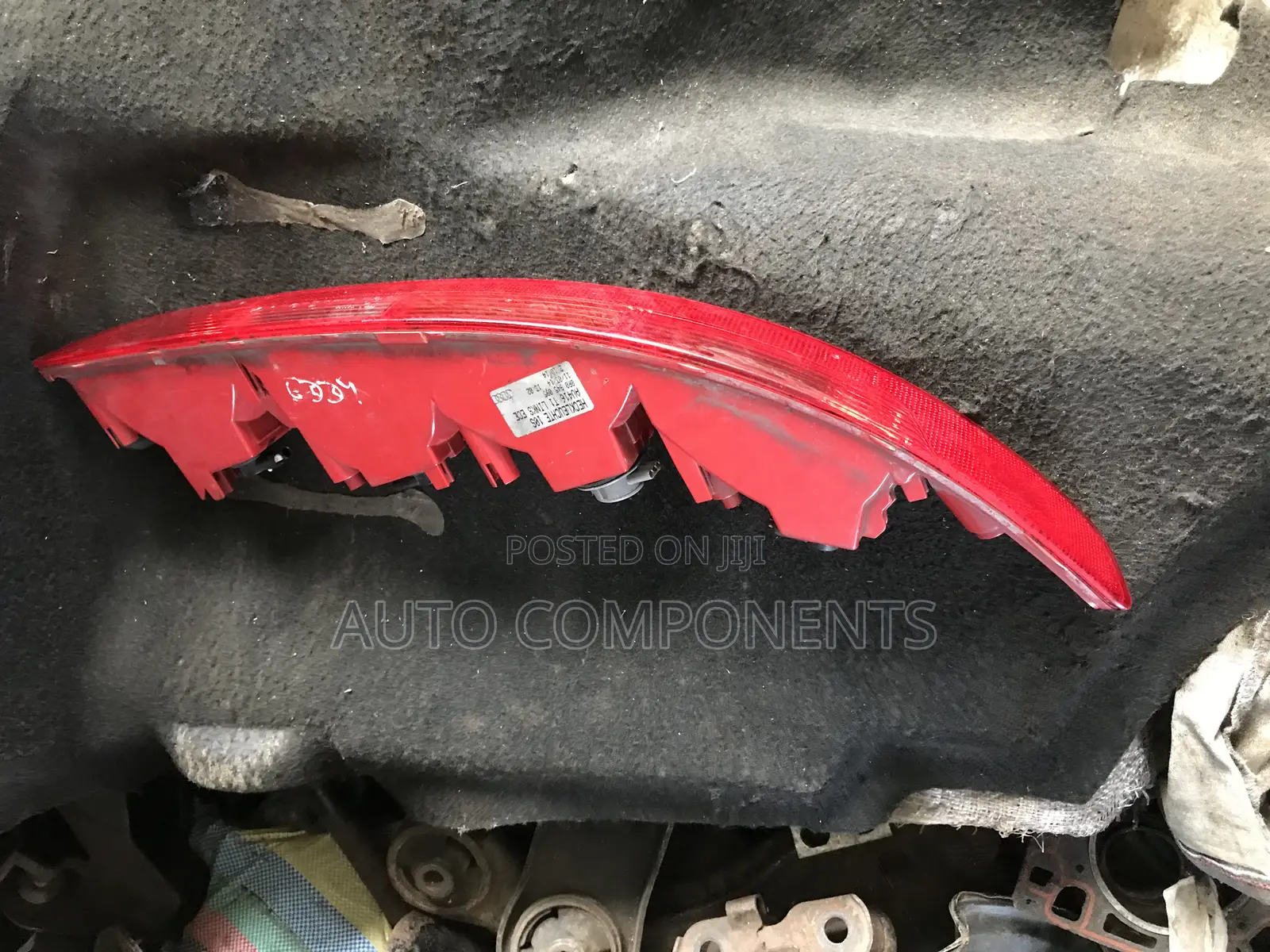 Audi Q5 2017 Back Bumper Reflector Light