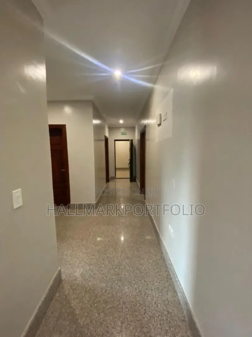 3bdrm Apartment in Apartment Complex 6, US Embassy Area for sale