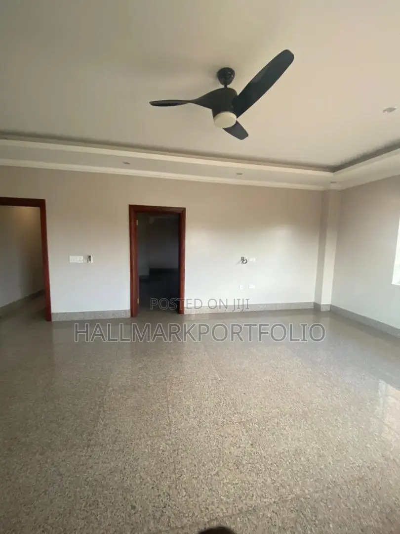 3bdrm Apartment in Apartment Complex 6, US Embassy Area for sale