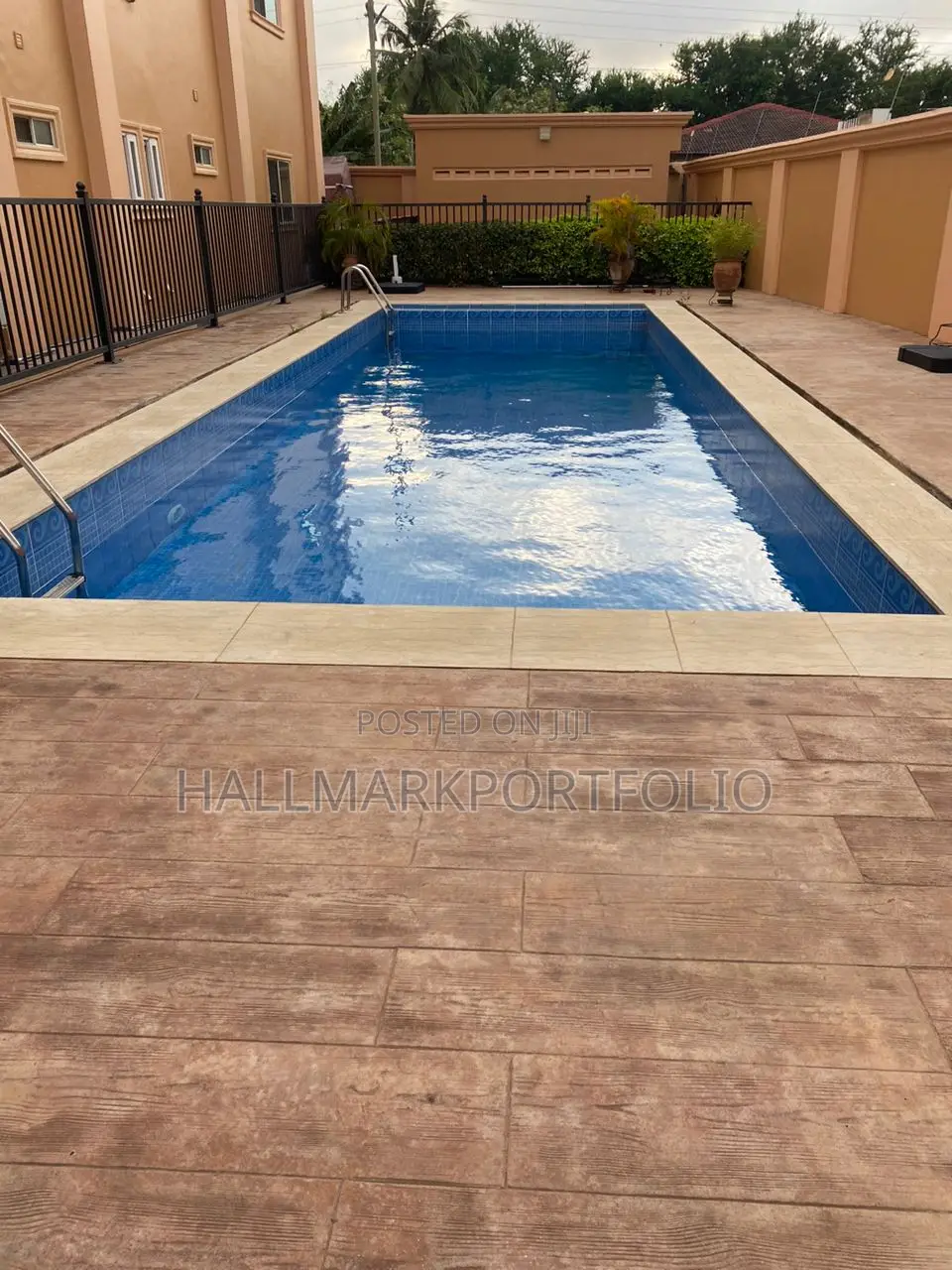 3bdrm Apartment in Apartment Complex 6, US Embassy Area for sale
