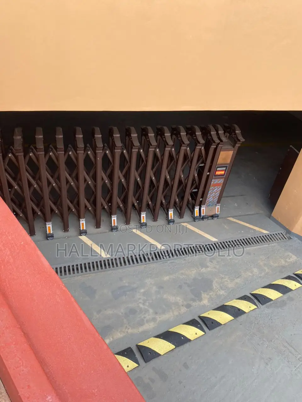 3bdrm Apartment in Apartment Complex 6, US Embassy Area for sale