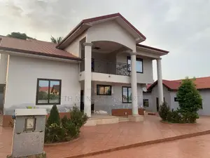 5bdrm Mansion in Skm, Dome for sale