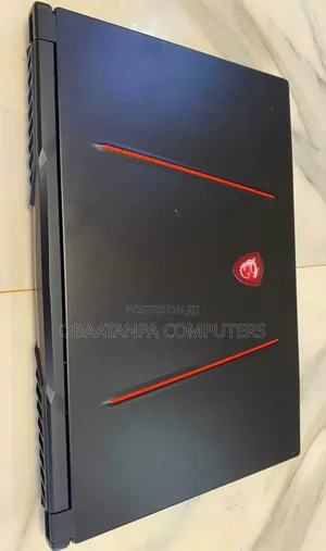 Laptop MSI GE75 Raider 10SE 16GB Intel Core I7 SSD 512GB