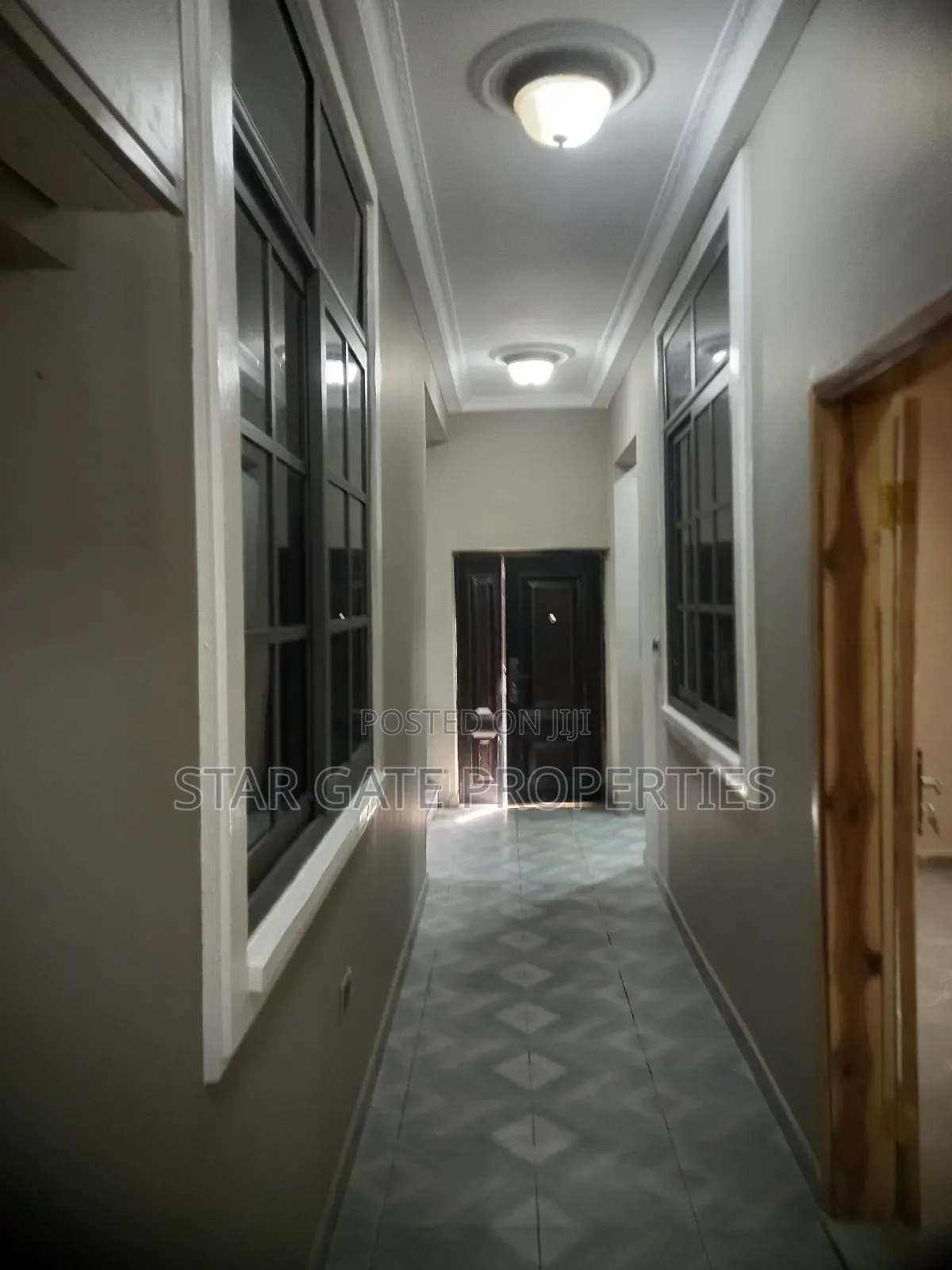 6bdrm House in Saaman, Near Kenyasi, Kumasi Metropolitan for sale