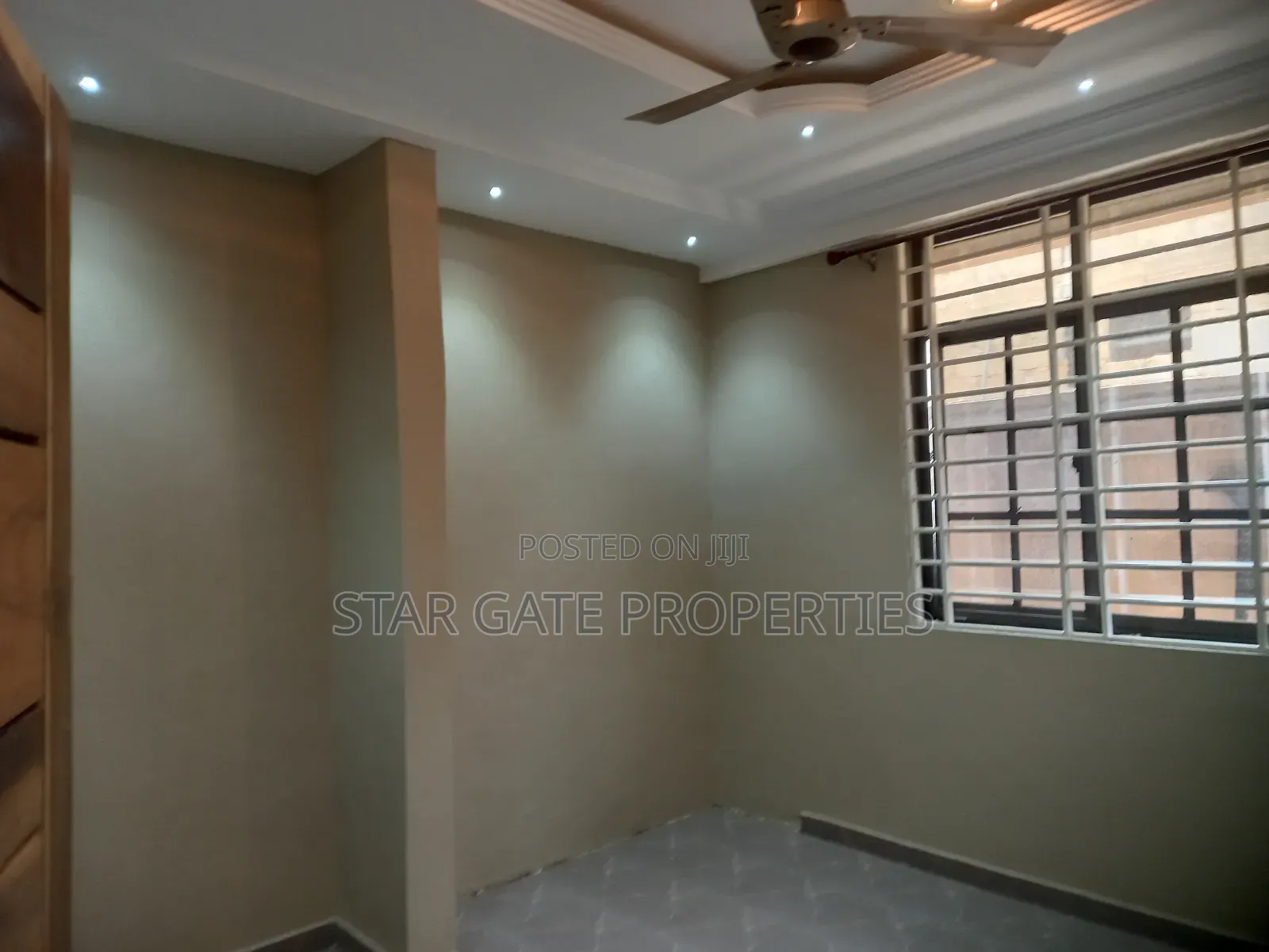 6bdrm House in Saaman, Near Kenyasi, Kumasi Metropolitan for sale