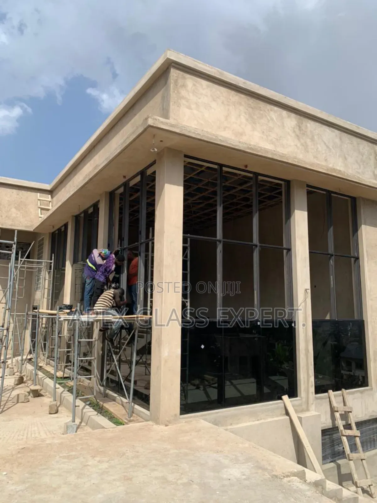 Curtain Wall Installed by Apexglassexpert.