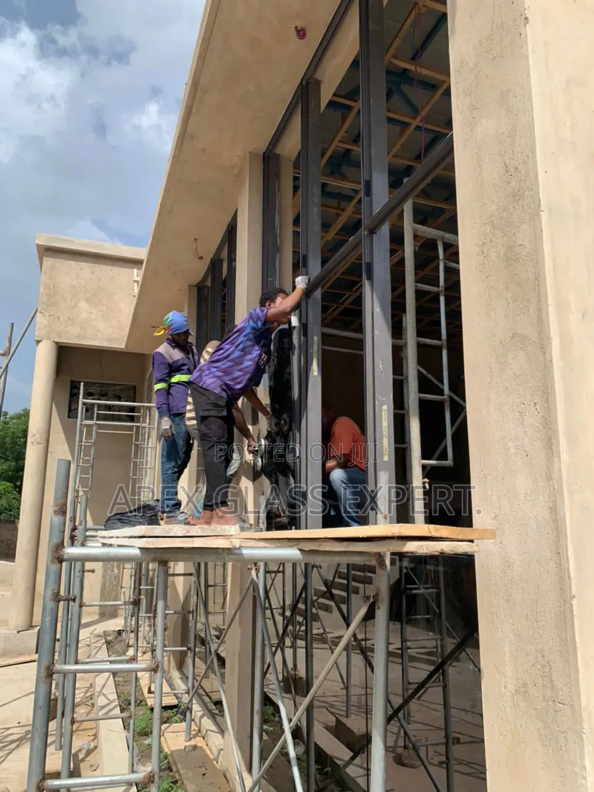 Curtain Wall Installed by Apexglassexpert.
