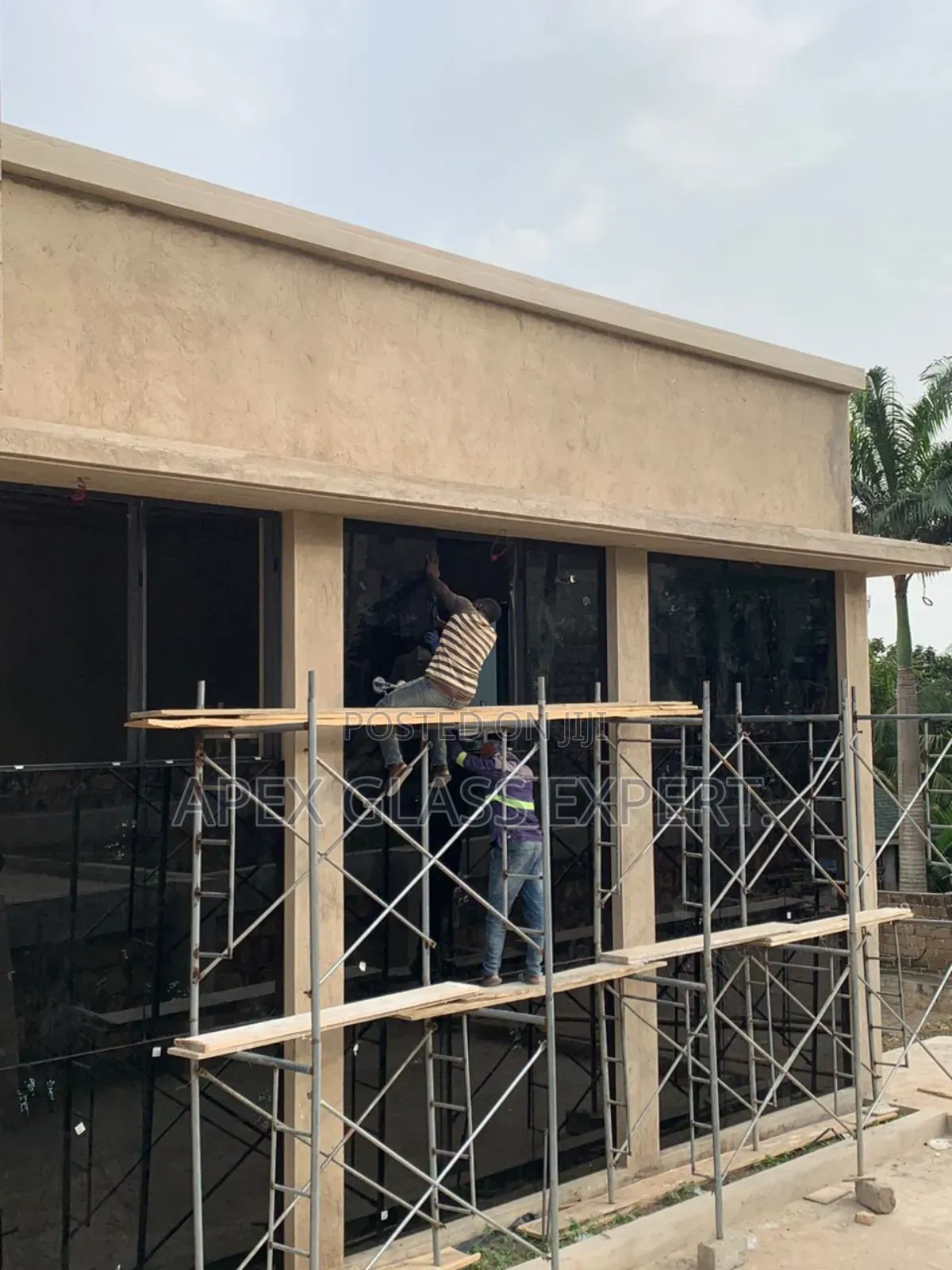 Curtain Wall Installed by Apexglassexpert.
