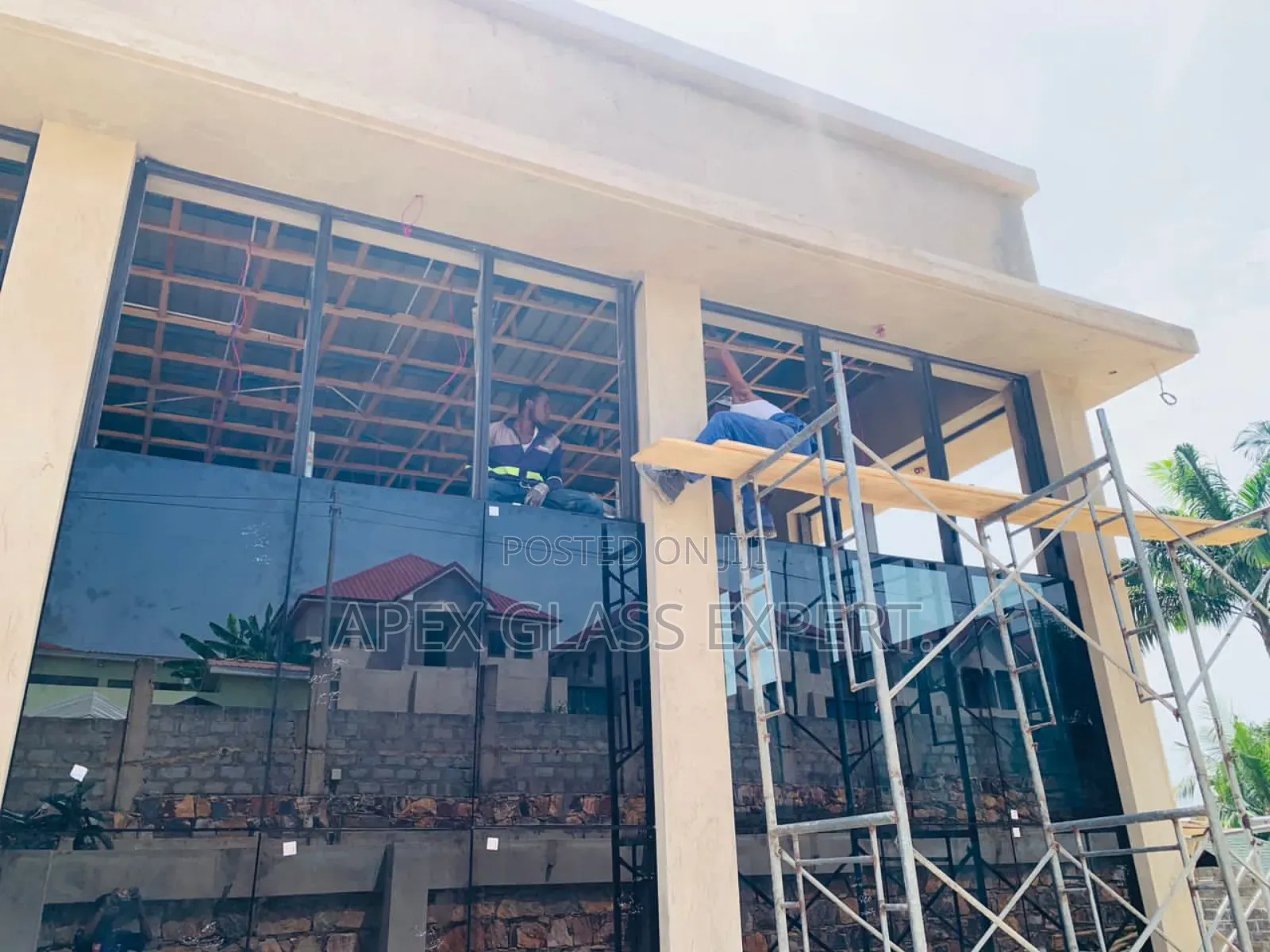 Curtain Wall Installed by Apexglassexpert.