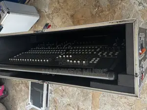 Genuine Behringer X32 Digital Mixer With Flight Case