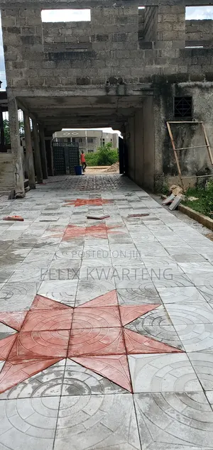 Pavement Tiler