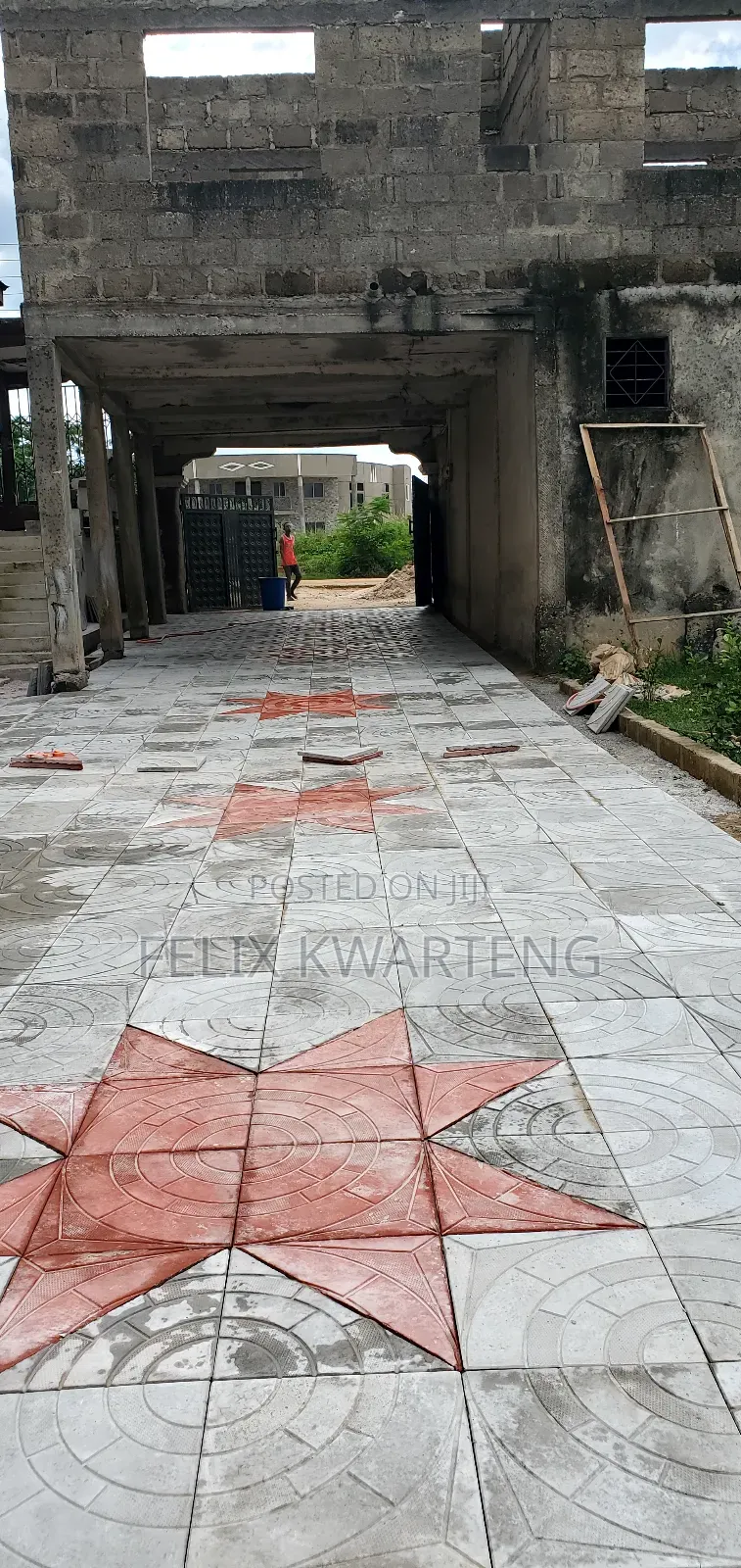 Pavement Tiler