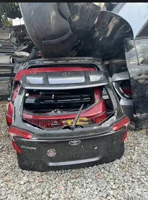 Toyota C-hr 2019 Boot