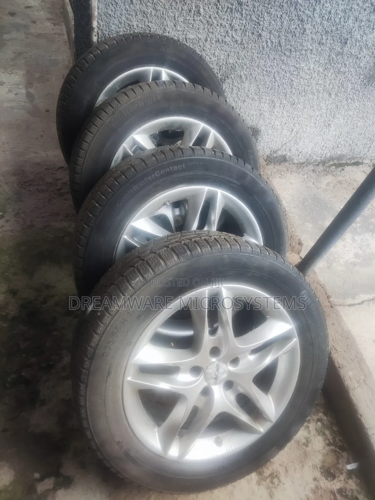Ford 17" Alloy Rims Set With 235/55r17 Tyres