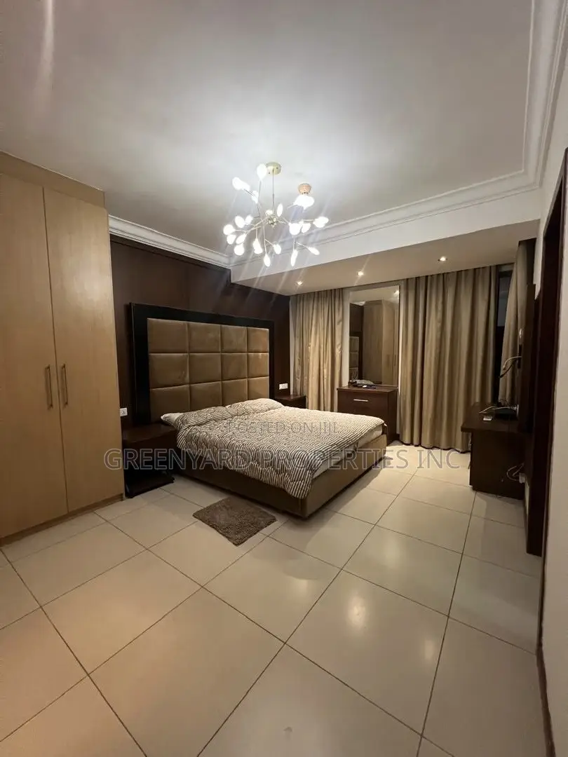 3bdrm Apartment in American House, East Legon for sale