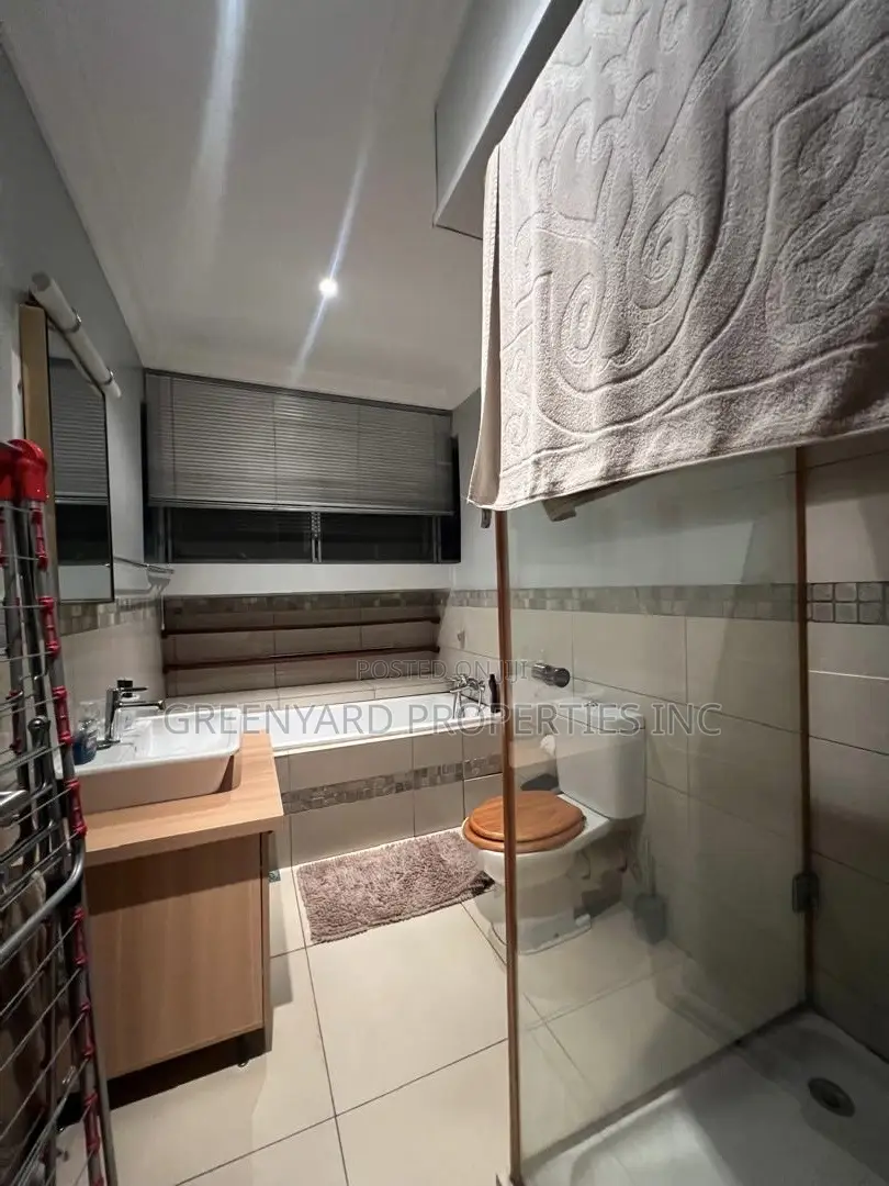 3bdrm Apartment in American House, East Legon for sale