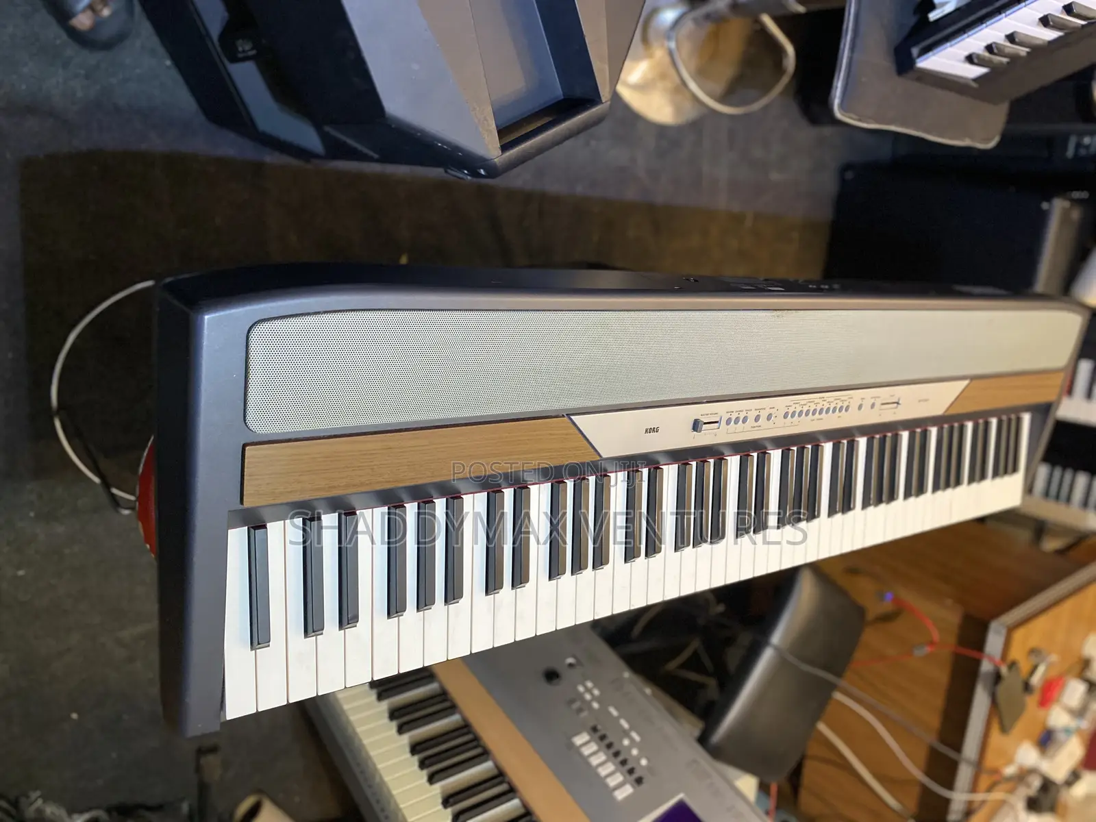 Korg SP 250 Stage Piano