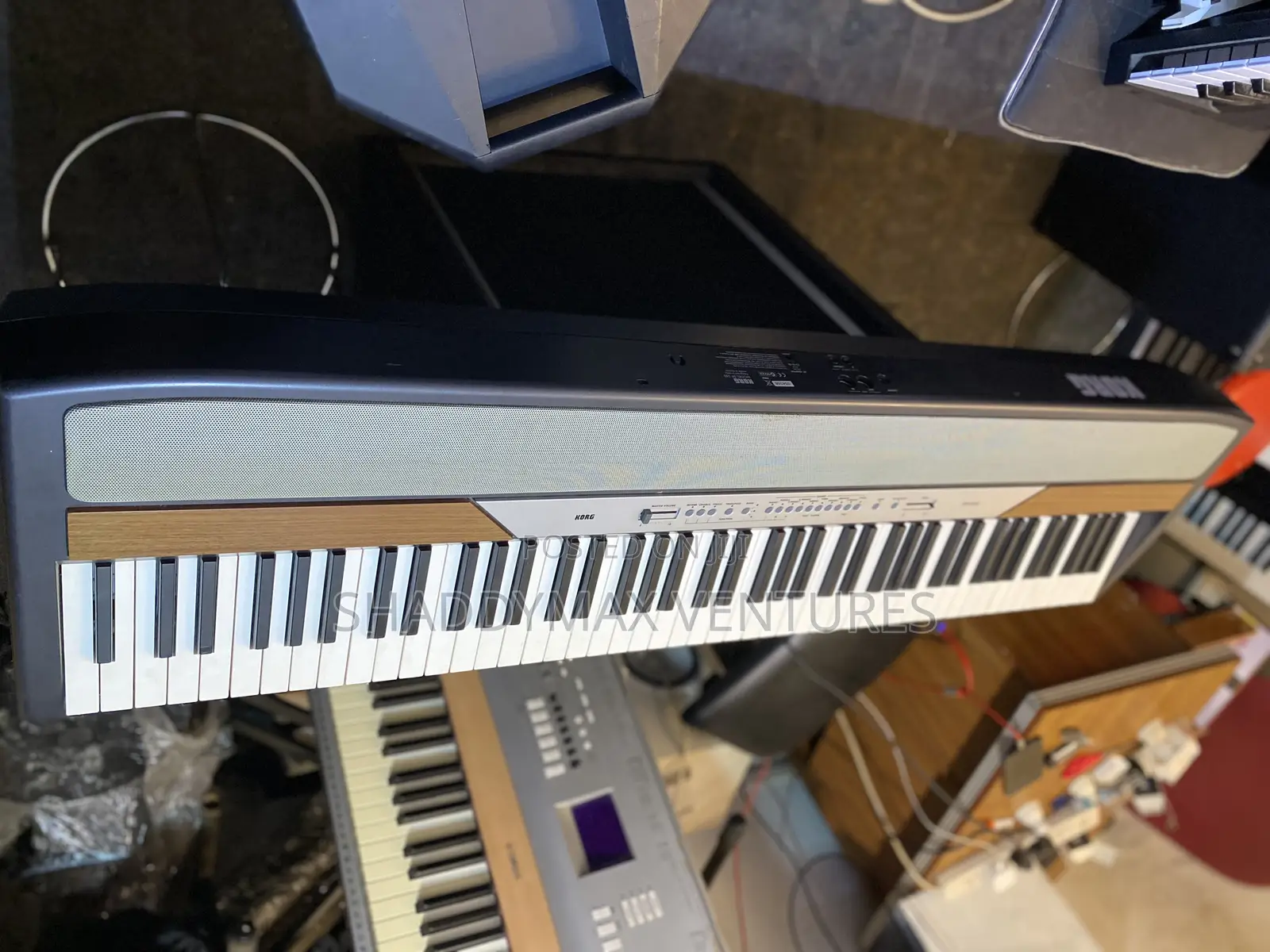 Korg SP 250 Stage Piano