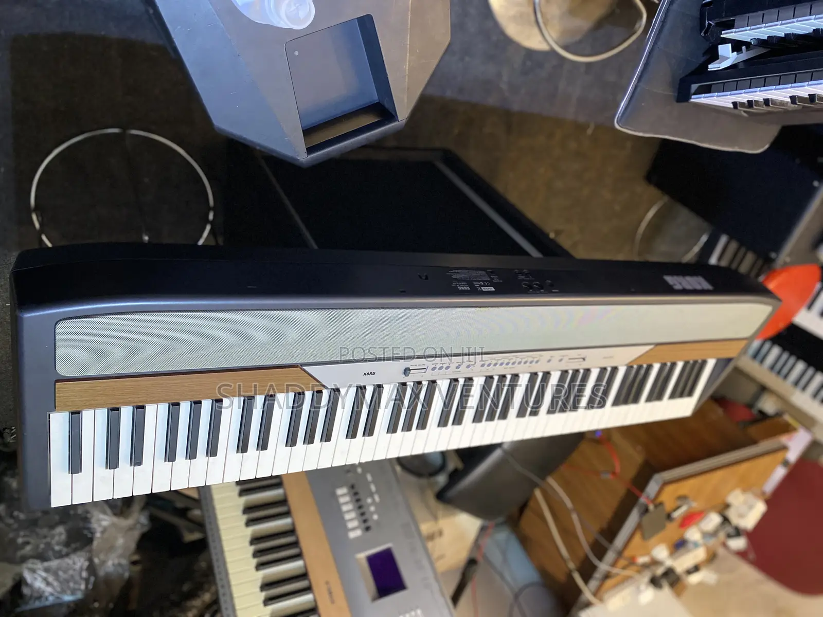 Korg SP 250 Stage Piano