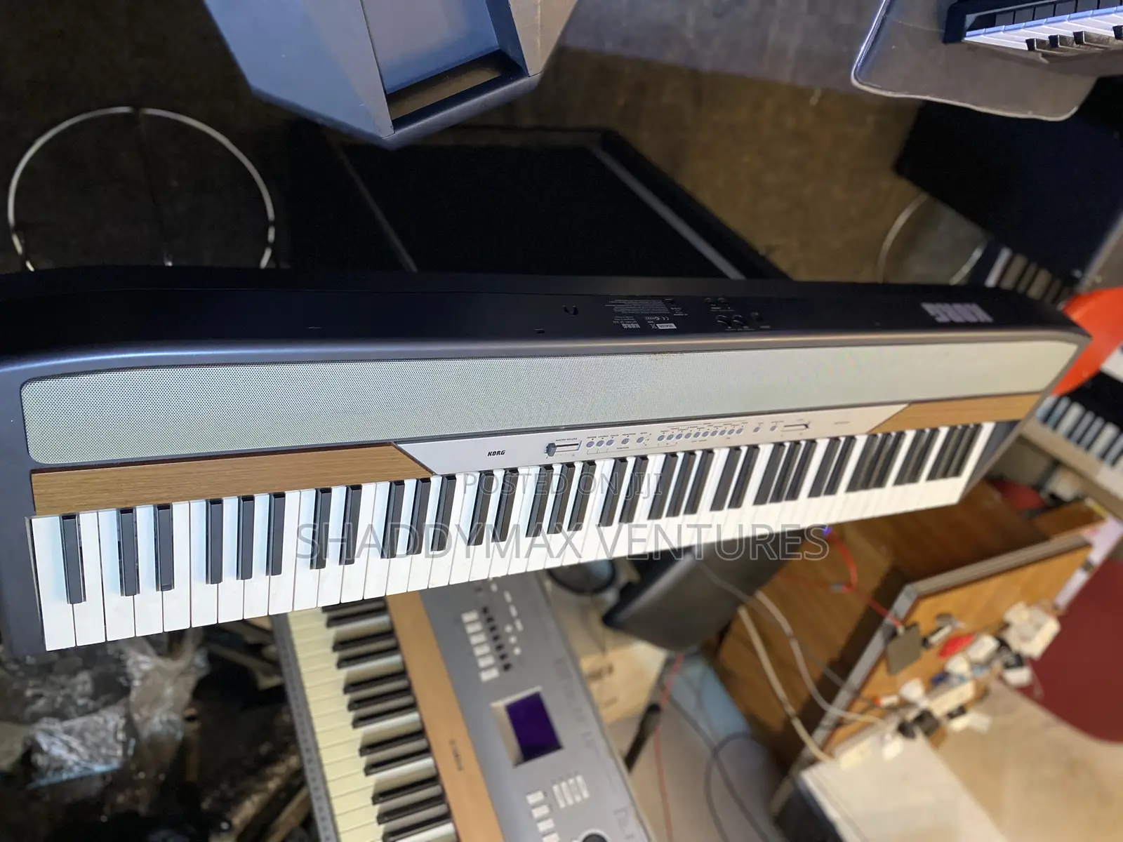 Korg SP 250 Stage Piano