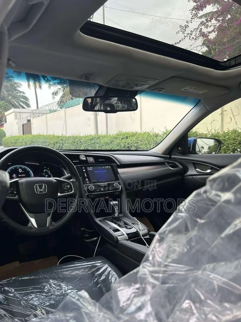 Honda Civic Touring Sedan 2018 Blue