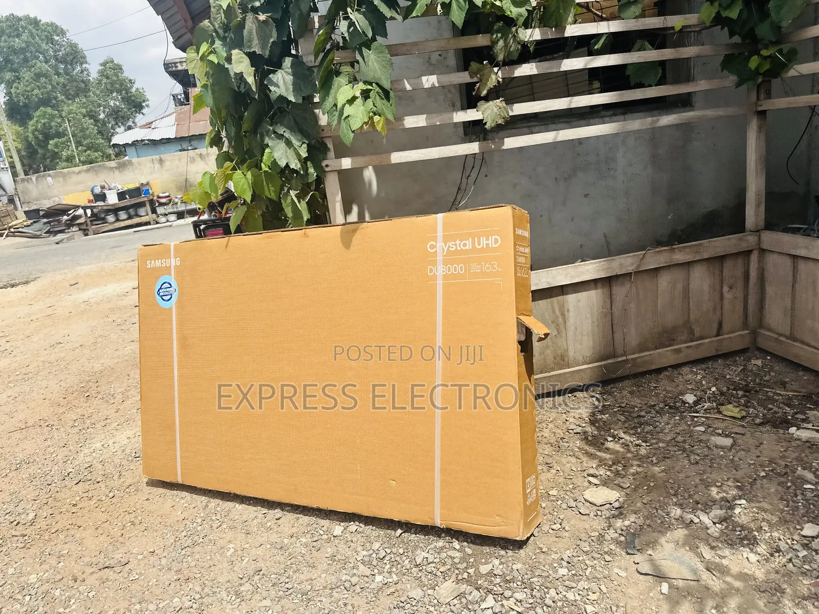 Elegant Design Slim UHD Smart Samsung 65”DU8000