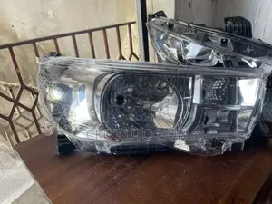 Toyota Hilux 2016 2017 Normal Headlight