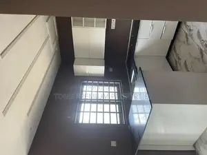 2bdrm Duplex in Lakeside Estate for rent