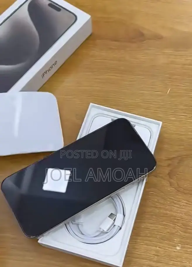 New Apple iPhone 15 Pro Max 256 GB Silver