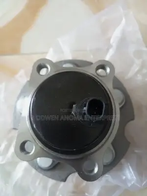 Toyota Rav4 2X4 2013 Back Hub Bearing